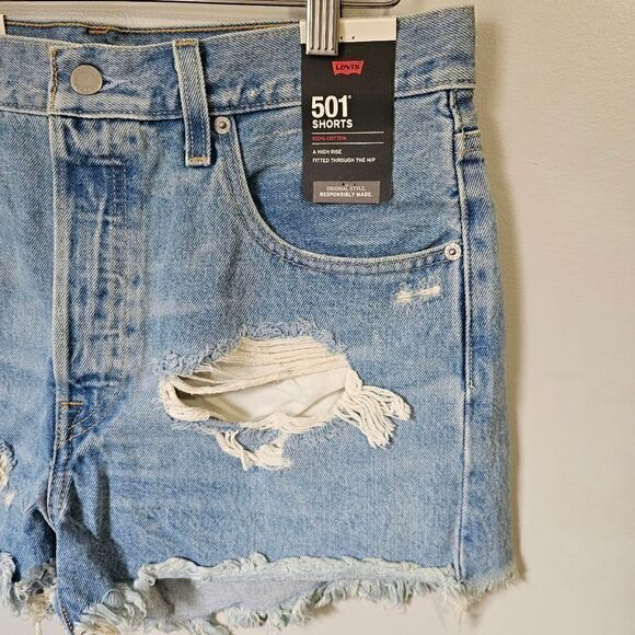 NWT LEVIS 501 HIGH RISE SHORTS SIZE 31 - Picture 7 of 16